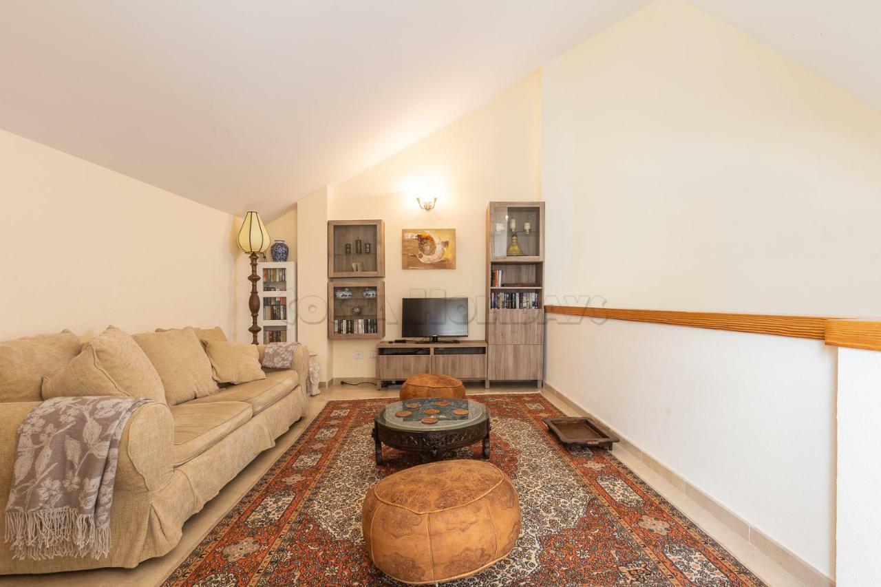 Penthouse Duquesa Suites Манилва Екстериор снимка