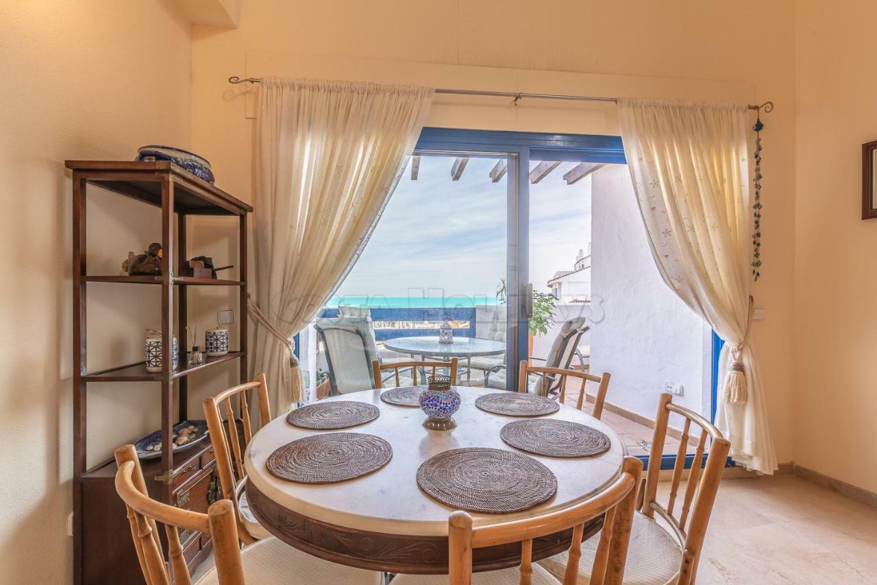 Penthouse Duquesa Suites Манилва Екстериор снимка